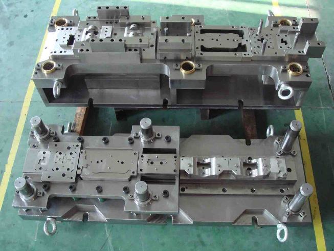 仙踪林在线入口弹片模具 仙踪林在线入口弹片模具