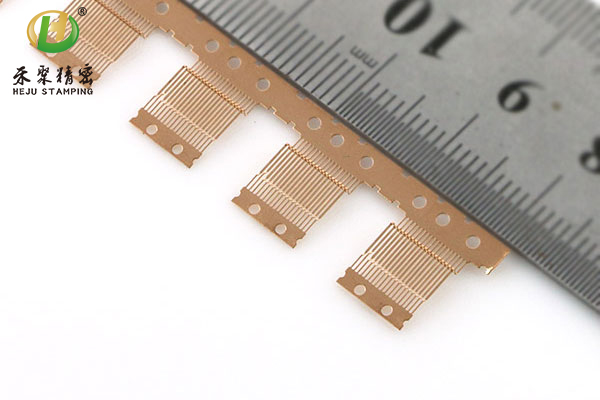 仙踪林在线入口HDMI端子